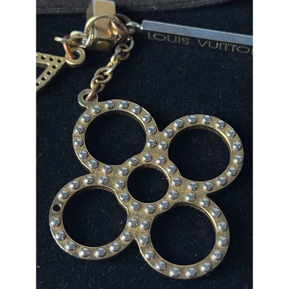 LOUIS VUITTON Key ring Flower Motif Keychain Charm - Picture 3 of 4